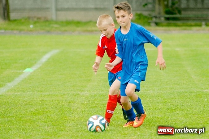 Zdjęcie w galerii na portalu naszraciborz.pl: Tworków Cup 2015: Wiele emocji i bramek w Tworkowie. MKS Żory z pucharem Wójta wiadomości z regionu