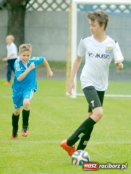 Zdjęcie w galerii na portalu naszraciborz.pl: Tworków Cup 2015: Wiele emocji i bramek w Tworkowie. MKS Żory z pucharem Wójta wiadomości z regionu