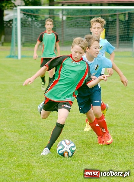 Zdjęcie w galerii na portalu naszraciborz.pl: Tworków Cup 2015: Wiele emocji i bramek w Tworkowie. MKS Żory z pucharem Wójta wiadomości z regionu