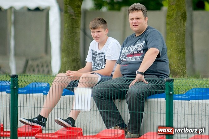 Zdjęcie w galerii na portalu naszraciborz.pl: Tworków Cup 2015: Wiele emocji i bramek w Tworkowie. MKS Żory z pucharem Wójta wiadomości z regionu