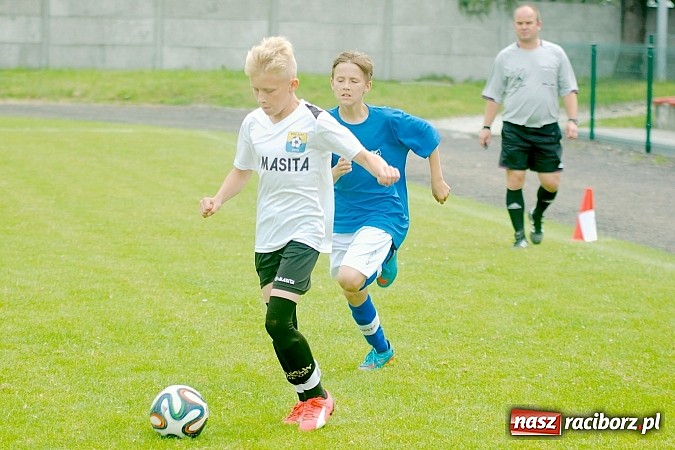 Zdjęcie w galerii na portalu naszraciborz.pl: Tworków Cup 2015: Wiele emocji i bramek w Tworkowie. MKS Żory z pucharem Wójta wiadomości z regionu