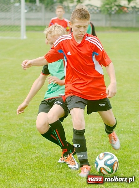 Zdjęcie w galerii na portalu naszraciborz.pl: Tworków Cup 2015: Wiele emocji i bramek w Tworkowie. MKS Żory z pucharem Wójta wiadomości z regionu