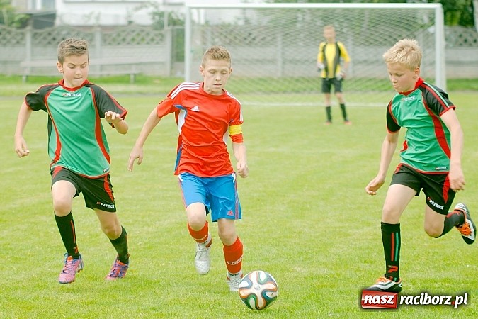 Zdjęcie w galerii na portalu naszraciborz.pl: Tworków Cup 2015: Wiele emocji i bramek w Tworkowie. MKS Żory z pucharem Wójta wiadomości z regionu