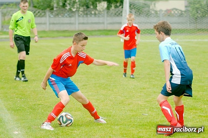 Zdjęcie w galerii na portalu naszraciborz.pl: Tworków Cup 2015: Wiele emocji i bramek w Tworkowie. MKS Żory z pucharem Wójta wiadomości z regionu