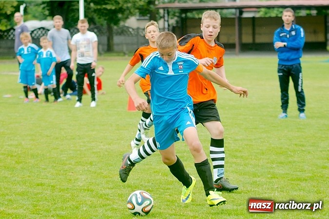 Zdjęcie w galerii na portalu naszraciborz.pl: Tworków Cup 2015: Wiele emocji i bramek w Tworkowie. MKS Żory z pucharem Wójta wiadomości z regionu