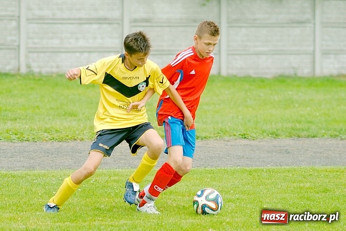 Zdjęcie w galerii na portalu naszraciborz.pl: Tworków Cup 2015: Wiele emocji i bramek w Tworkowie. MKS Żory z pucharem Wójta wiadomości z regionu