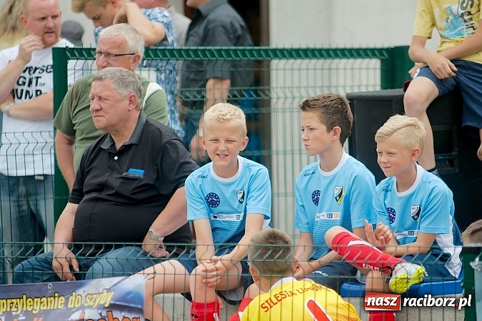 Zdjęcie w galerii na portalu naszraciborz.pl: Tworków Cup 2015: Wiele emocji i bramek w Tworkowie. MKS Żory z pucharem Wójta wiadomości z regionu