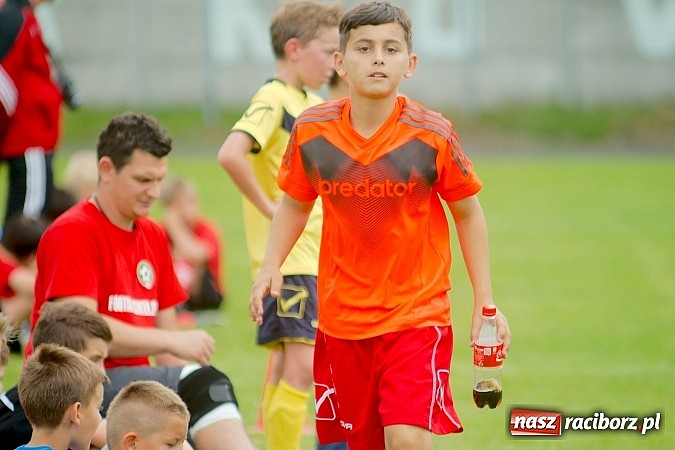 Zdjęcie w galerii na portalu naszraciborz.pl: Tworków Cup 2015: Wiele emocji i bramek w Tworkowie. MKS Żory z pucharem Wójta wiadomości z regionu