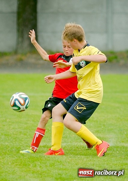 Zdjęcie w galerii na portalu naszraciborz.pl: Tworków Cup 2015: Wiele emocji i bramek w Tworkowie. MKS Żory z pucharem Wójta wiadomości z regionu
