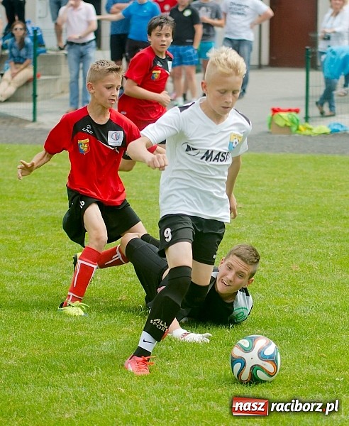 Zdjęcie w galerii na portalu naszraciborz.pl: Tworków Cup 2015: Wiele emocji i bramek w Tworkowie. MKS Żory z pucharem Wójta wiadomości z regionu