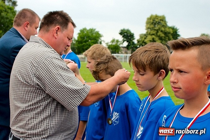 Zdjęcie w galerii na portalu naszraciborz.pl: Tworków Cup 2015: Wiele emocji i bramek w Tworkowie. MKS Żory z pucharem Wójta wiadomości z regionu
