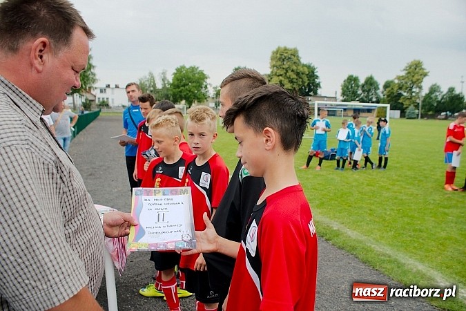 Zdjęcie w galerii na portalu naszraciborz.pl: Tworków Cup 2015: Wiele emocji i bramek w Tworkowie. MKS Żory z pucharem Wójta wiadomości z regionu