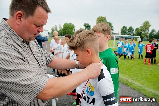 Zdjęcie w galerii na portalu naszraciborz.pl: Tworków Cup 2015: Wiele emocji i bramek w Tworkowie. MKS Żory z pucharem Wójta wiadomości z regionu