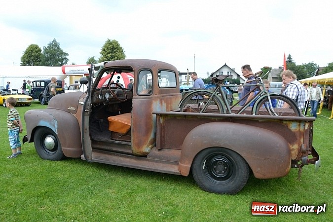 Zdjęcie w galerii na portalu naszraciborz.pl: Zabełków. Piękno starych samochodów  wiadomości z regionu