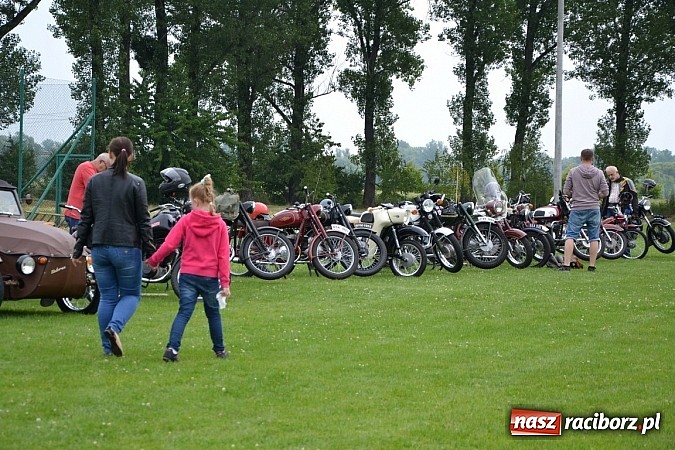 Zdjęcie w galerii na portalu naszraciborz.pl: Zabełków. Piękno starych samochodów  wiadomości z regionu