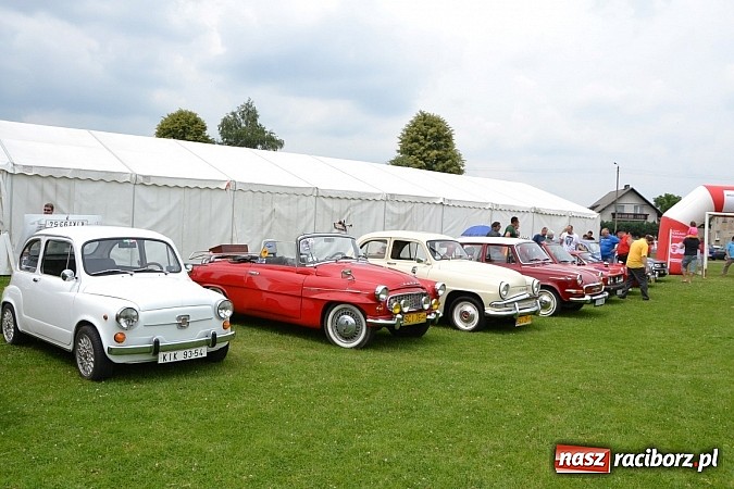 Zdjęcie w galerii na portalu naszraciborz.pl: Zabełków. Piękno starych samochodów  wiadomości z regionu
