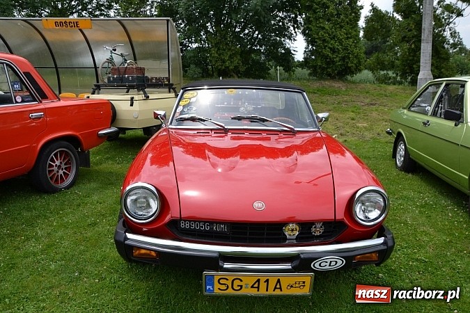 Zdjęcie w galerii na portalu naszraciborz.pl: Zabełków. Piękno starych samochodów  wiadomości z regionu