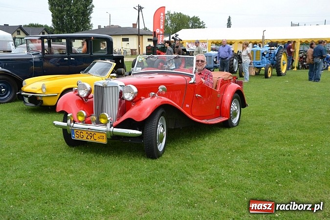 Zdjęcie w galerii na portalu naszraciborz.pl: Zabełków. Piękno starych samochodów  wiadomości z regionu