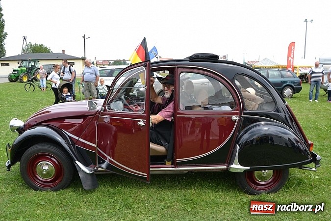 Zdjęcie w galerii na portalu naszraciborz.pl: Zabełków. Piękno starych samochodów  wiadomości z regionu