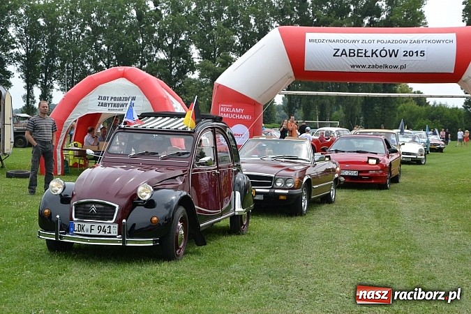 Zdjęcie w galerii na portalu naszraciborz.pl: Zabełków. Piękno starych samochodów  wiadomości z regionu