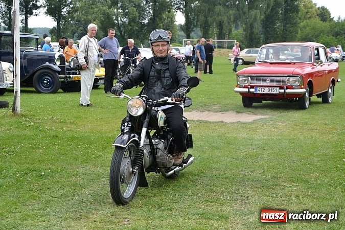 Zdjęcie w galerii na portalu naszraciborz.pl: Zabełków. Piękno starych samochodów  wiadomości z regionu