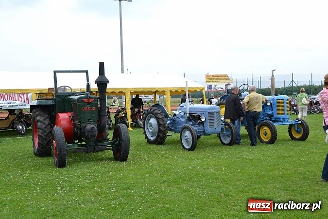 Zdjęcie w galerii na portalu naszraciborz.pl: Zabełków. Piękno starych samochodów  wiadomości z regionu