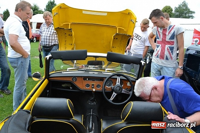 Zdjęcie w galerii na portalu naszraciborz.pl: Zabełków. Piękno starych samochodów  wiadomości z regionu