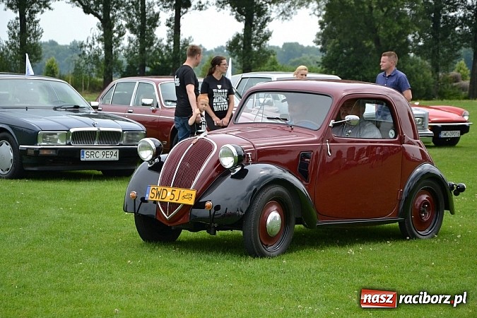Zdjęcie w galerii na portalu naszraciborz.pl: Zabełków. Piękno starych samochodów  wiadomości z regionu