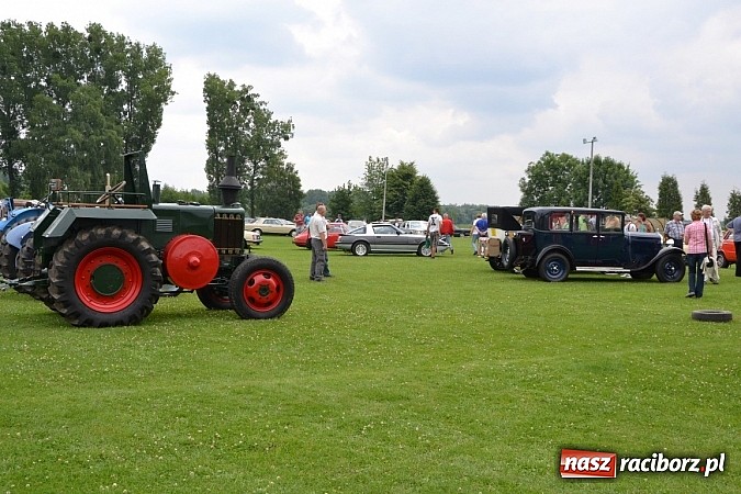 Zdjęcie w galerii na portalu naszraciborz.pl: Zabełków. Piękno starych samochodów  wiadomości z regionu