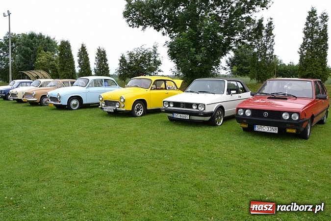 Zdjęcie w galerii na portalu naszraciborz.pl: Zabełków. Piękno starych samochodów  wiadomości z regionu