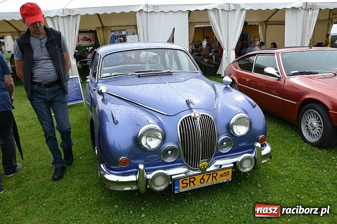 Zdjęcie w galerii na portalu naszraciborz.pl: Zabełków. Piękno starych samochodów  wiadomości z regionu