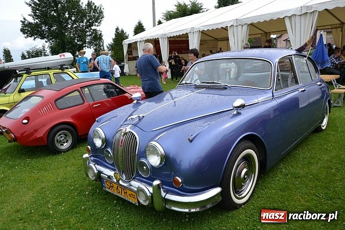 Zdjęcie w galerii na portalu naszraciborz.pl: Zabełków. Piękno starych samochodów  wiadomości z regionu