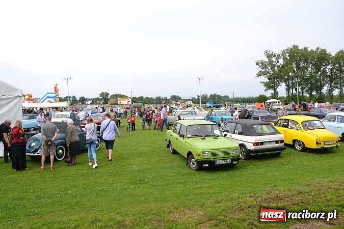 Zdjęcie w galerii na portalu naszraciborz.pl: Zabełków. Piękno starych samochodów  wiadomości z regionu