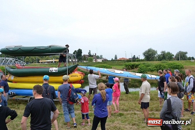 Zdjęcie w galerii na portalu naszraciborz.pl: Chałupki-Bogumin. Sezon kajakowy otwarty  wiadomości z regionu