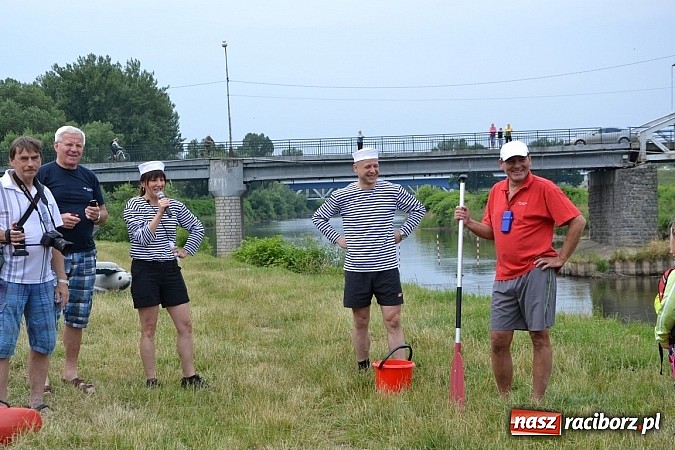 Zdjęcie w galerii na portalu naszraciborz.pl: Chałupki-Bogumin. Sezon kajakowy otwarty  wiadomości z regionu