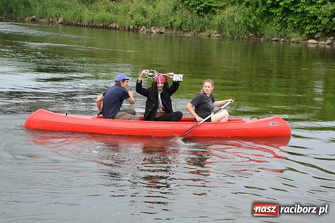 Zdjęcie w galerii na portalu naszraciborz.pl: Chałupki-Bogumin. Sezon kajakowy otwarty  wiadomości z regionu
