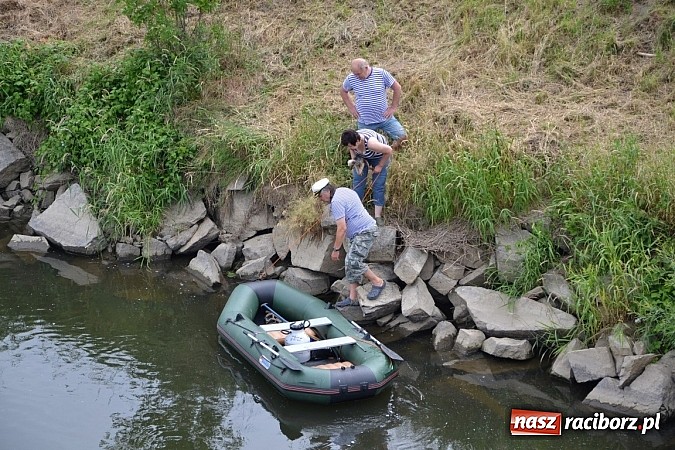 Zdjęcie w galerii na portalu naszraciborz.pl: Chałupki-Bogumin. Sezon kajakowy otwarty  wiadomości z regionu