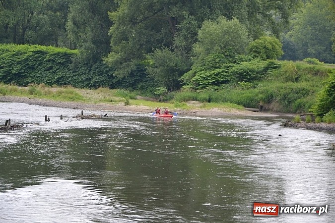 Zdjęcie w galerii na portalu naszraciborz.pl: Chałupki-Bogumin. Sezon kajakowy otwarty  wiadomości z regionu