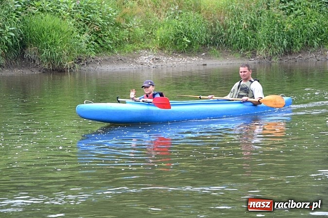 Zdjęcie w galerii na portalu naszraciborz.pl: Chałupki-Bogumin. Sezon kajakowy otwarty  wiadomości z regionu