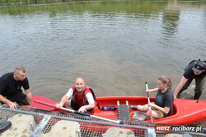 Zdjęcie w galerii na portalu naszraciborz.pl: Chałupki-Bogumin. Sezon kajakowy otwarty  wiadomości z regionu
