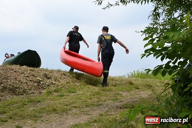 Zdjęcie w galerii na portalu naszraciborz.pl: Chałupki-Bogumin. Sezon kajakowy otwarty  wiadomości z regionu