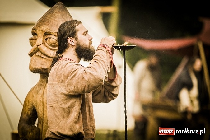 Zdjęcie w galerii na portalu naszraciborz.pl: Gród zamiast samej bramy. Inwestycja pod Oborą ma kosztować 200 tys. zł  wiadomości z regionu