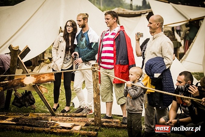 Zdjęcie w galerii na portalu naszraciborz.pl: Gród zamiast samej bramy. Inwestycja pod Oborą ma kosztować 200 tys. zł  wiadomości z regionu