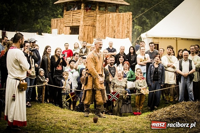 Zdjęcie w galerii na portalu naszraciborz.pl: Gród zamiast samej bramy. Inwestycja pod Oborą ma kosztować 200 tys. zł  wiadomości z regionu