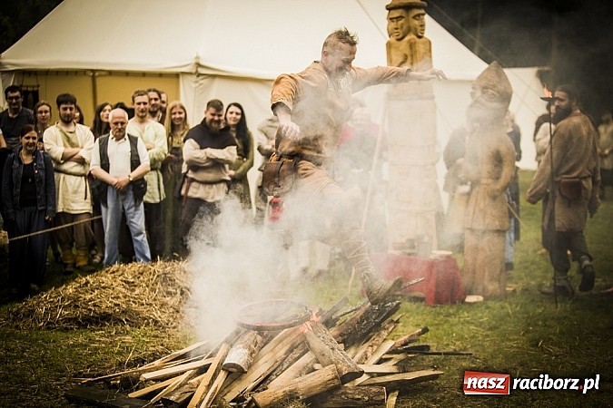 Zdjęcie w galerii na portalu naszraciborz.pl: Gród zamiast samej bramy. Inwestycja pod Oborą ma kosztować 200 tys. zł  wiadomości z regionu