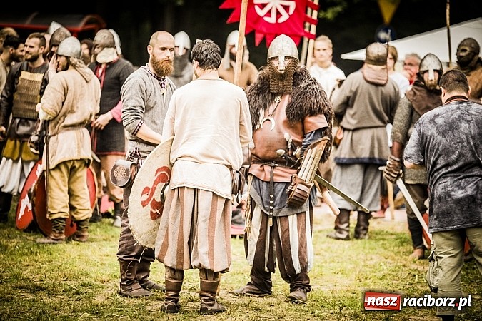 Zdjęcie w galerii na portalu naszraciborz.pl: Gród zamiast samej bramy. Inwestycja pod Oborą ma kosztować 200 tys. zł  wiadomości z regionu