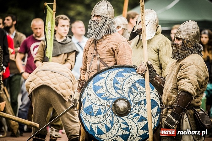 Zdjęcie w galerii na portalu naszraciborz.pl: Gród zamiast samej bramy. Inwestycja pod Oborą ma kosztować 200 tys. zł  wiadomości z regionu