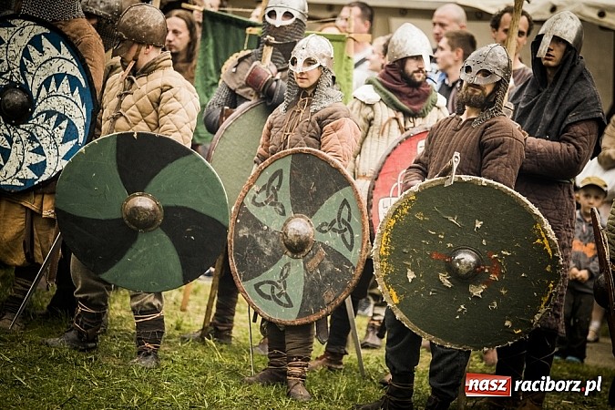 Zdjęcie w galerii na portalu naszraciborz.pl: Gród zamiast samej bramy. Inwestycja pod Oborą ma kosztować 200 tys. zł  wiadomości z regionu