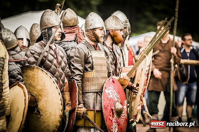 Zdjęcie w galerii na portalu naszraciborz.pl: Gród zamiast samej bramy. Inwestycja pod Oborą ma kosztować 200 tys. zł  wiadomości z regionu