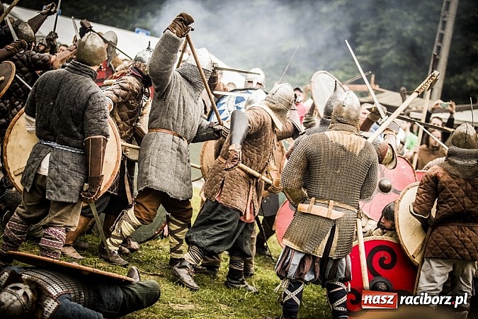 Zdjęcie w galerii na portalu naszraciborz.pl: Gród zamiast samej bramy. Inwestycja pod Oborą ma kosztować 200 tys. zł  wiadomości z regionu